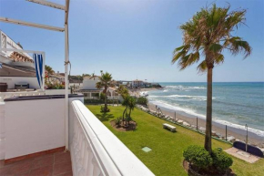Front line in Mijas, Mijas